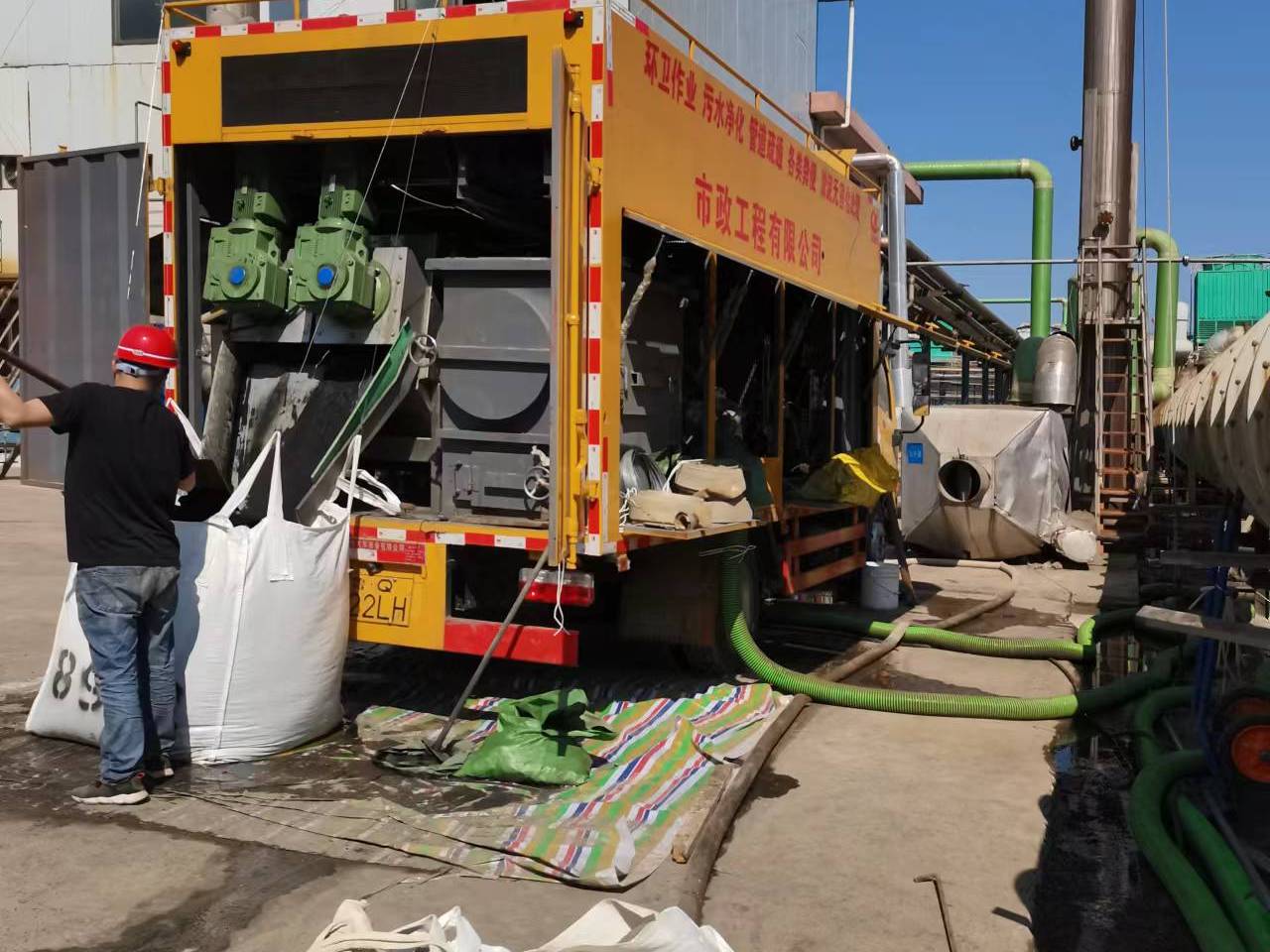 茌平淤泥压干处理